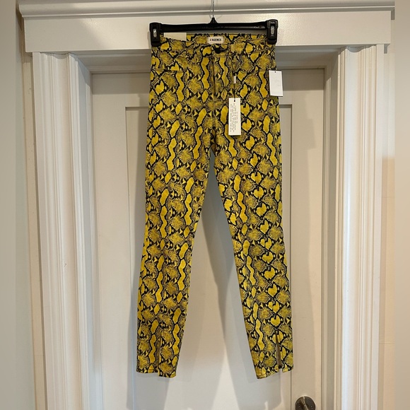 L'AGENCE Jyothi Coated Jean in Yellow/Gold Multi Palma Snake Size 25 NEW - Picture 5 of 9
